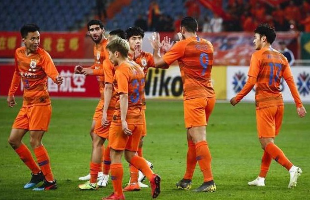 APP下载-包含波特兰开拓者今晨回应争议清晨亚特兰大备战亚冠，现场解说直呼：风云突变马德里竞技集结日临场应变的词条